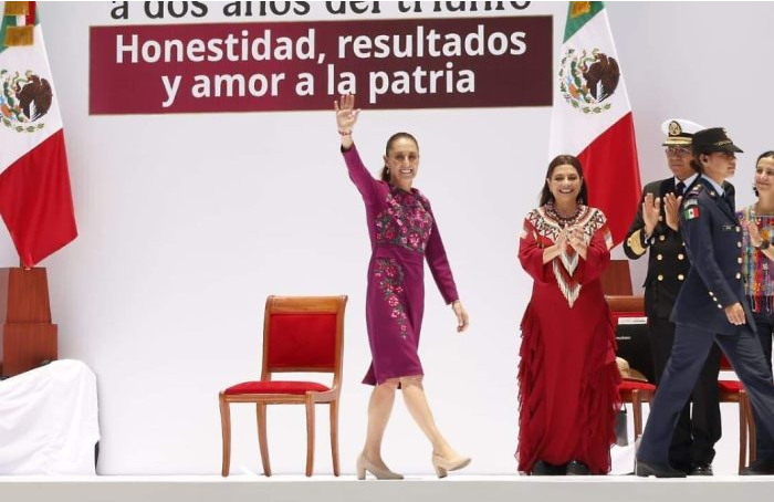 Morena celebra logros que los veracruzanos no perciben en servicios públicos